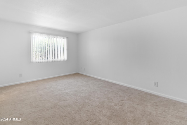 empty room featuring carpet