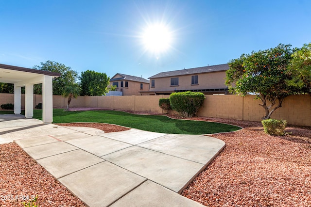 view of yard featuring a patio