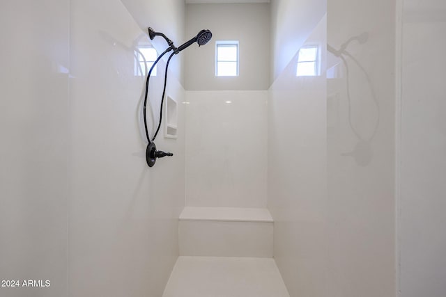 25995 N 85th Dr, Peoria, AZ 85383 - bathroom with a shower