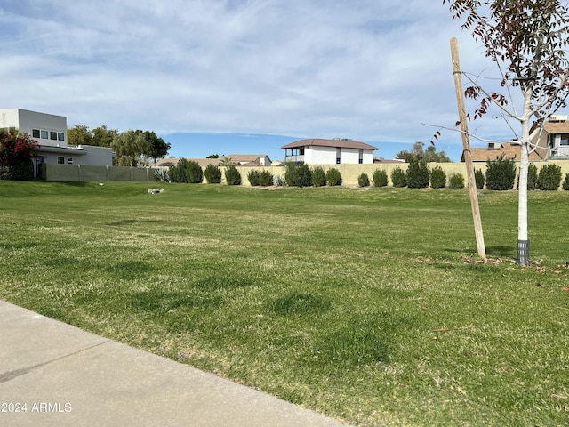 5839 E Norwood St, Mesa, AZ 85215 - view of yard featuring fence
