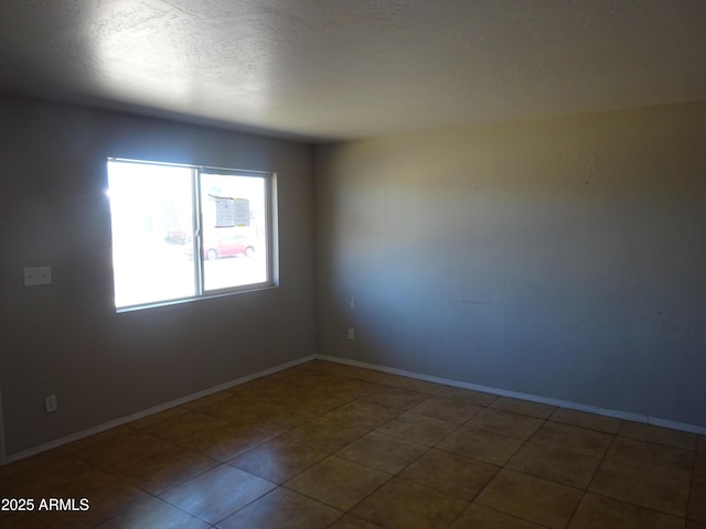 3171 W Orchid Ln, Phoenix, AZ 85051 - empty room featuring baseboards