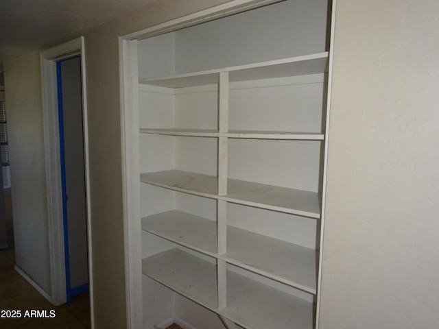 3171 W Orchid Ln, Phoenix, AZ 85051 - view of closet