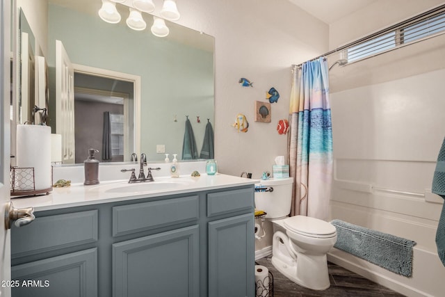 291 N Scott Dr, Chandler, AZ 85225 - bathroom featuring shower / tub combo with curtain, toilet, vanity, and wood finished floors