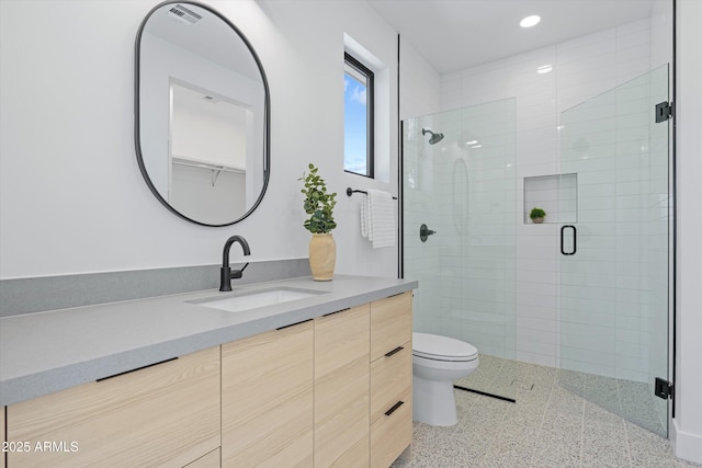 6329 N 10th Dr, Phoenix, AZ 85013 - full bath featuring toilet, vanity, recessed lighting, and a shower stall