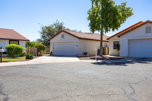 view of front facade with a garage