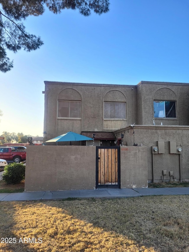 view of front of home