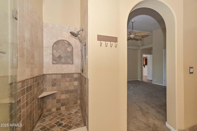 5226 W Pontiac Dr, Glendale, AZ 85308 - full bath featuring tiled shower and a ceiling fan
