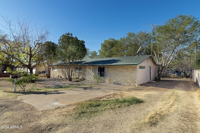 214 S Hing Dr, Superior, AZ 85173 - view of single story home