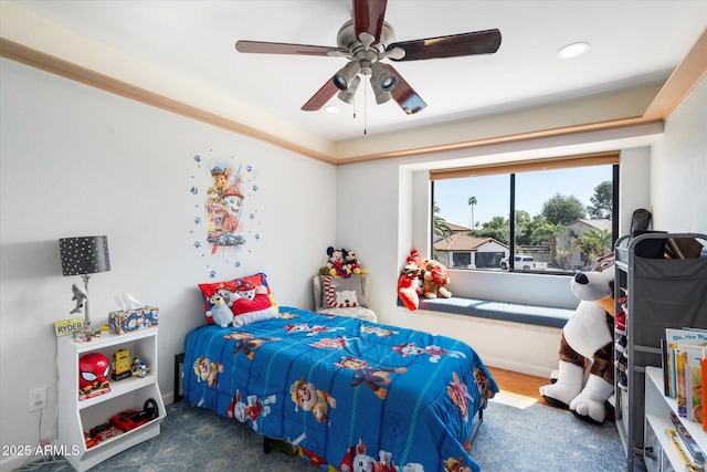 bedroom featuring a ceiling fan