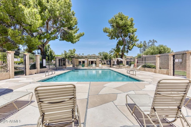 1120 E Beryl Ave, Phoenix, AZ 85020 - community pool featuring a patio area