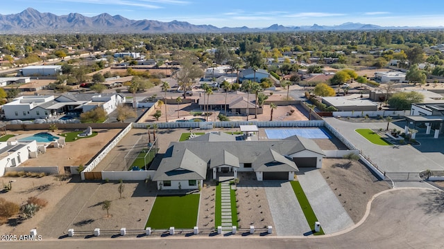 bird's eye view featuring a mountain view