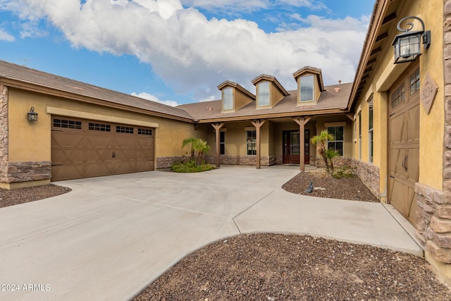 view of front facade with a garage