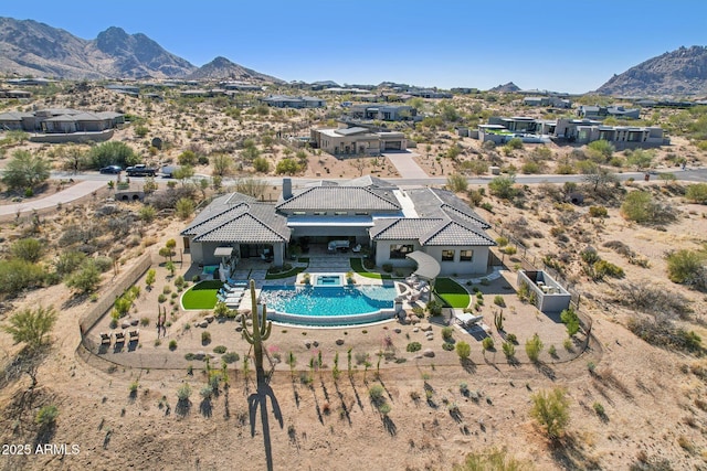 bird's eye view featuring a mountain view