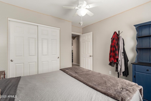 1634 E Harwell Rd, Phoenix, AZ 85042 - bedroom with a closet and ceiling fan