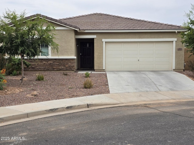 view of front of house featuring a garage