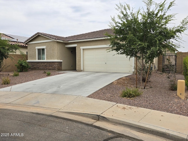 view of front facade featuring a garage