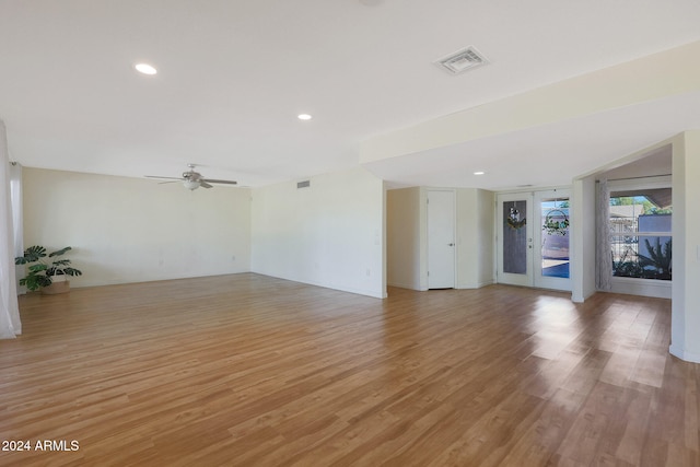 unfurnished room featuring visible vents, a ceiling fan, light wood-style flooring, and recessed lighting