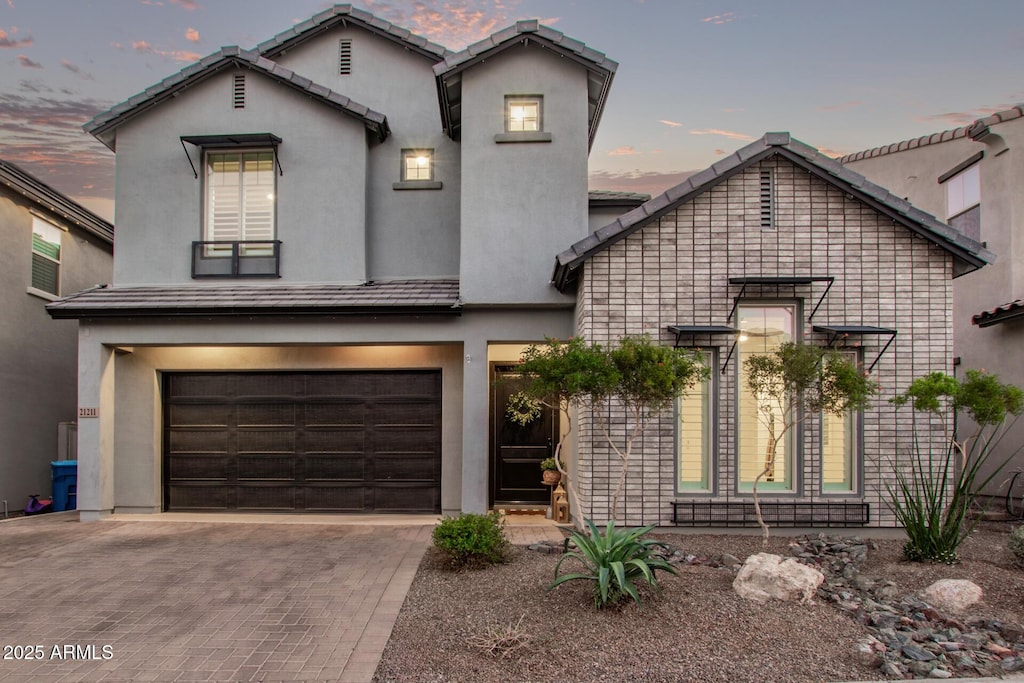 view of front of house featuring a garage