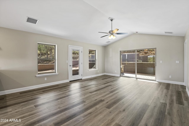 1124 S Sycamore Cir Unit 1, Payson, AZ 85541 - unfurnished room featuring ceiling fan, vaulted ceiling, wood finished floors, and baseboards