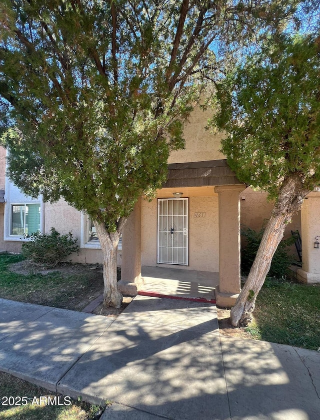 view of front of home