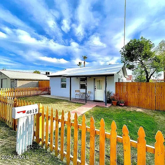 4815 E Windsor Ave, Phoenix, AZ 85008 - view of front facade