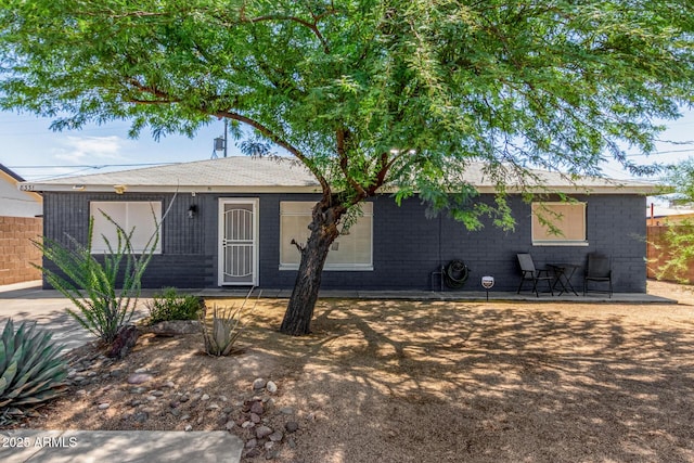8331 N 6th St, Phoenix, AZ 85020 - ranch-style home with a patio