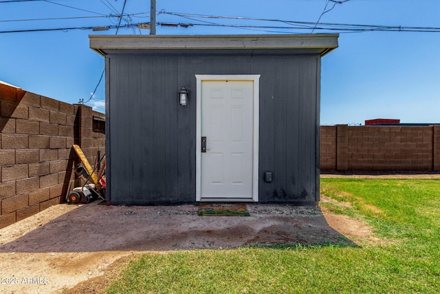 8331 N 6th St, Phoenix, AZ 85020 - view of shed featuring a fenced backyard