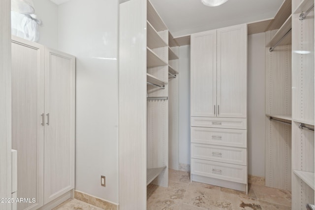 11299 E Greythorn Dr, Scottsdale, AZ 85262 - view of walk in closet
