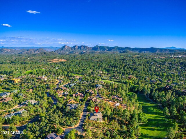 bird's eye view with a mountain view