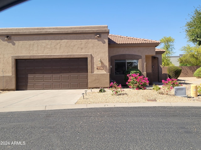 view of front facade with a garage