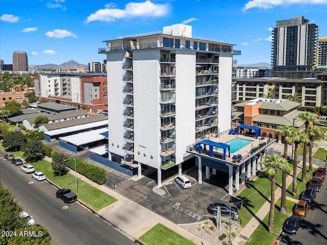805 N 4th Ave N Unit 902, Phoenix, AZ 85003 - view of property featuring a view of city