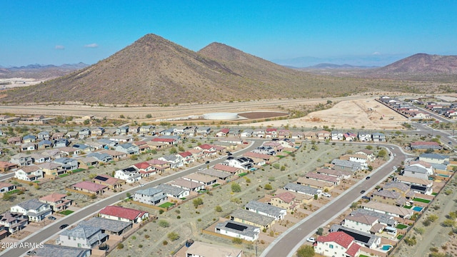 bird's eye view with a mountain view