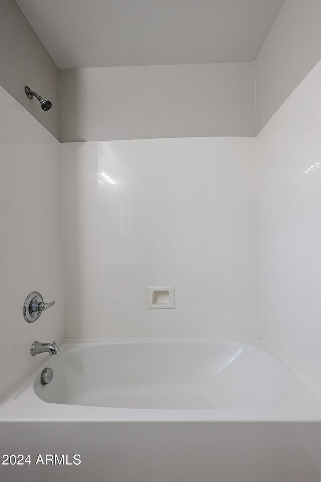 bathroom featuring shower / washtub combination