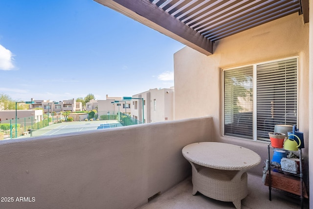 11260 N 92nd St Unit 2111, Scottsdale, AZ 85260 - balcony with a residential view and a pergola