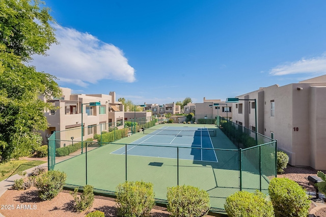 11260 N 92nd St Unit 2111, Scottsdale, AZ 85260 - view of tennis court featuring a residential view
