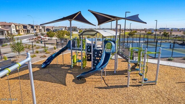 3524 N 103rd Ave, Avondale, AZ 85392 - community jungle gym with fence