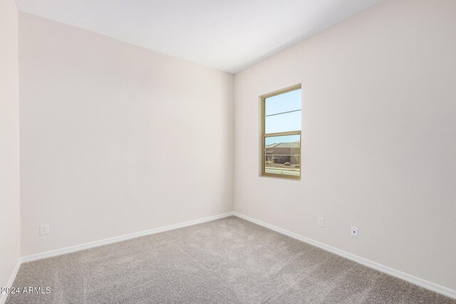 empty room featuring carpet