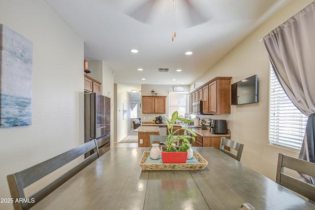 dining area featuring recessed lighting and ceiling fan