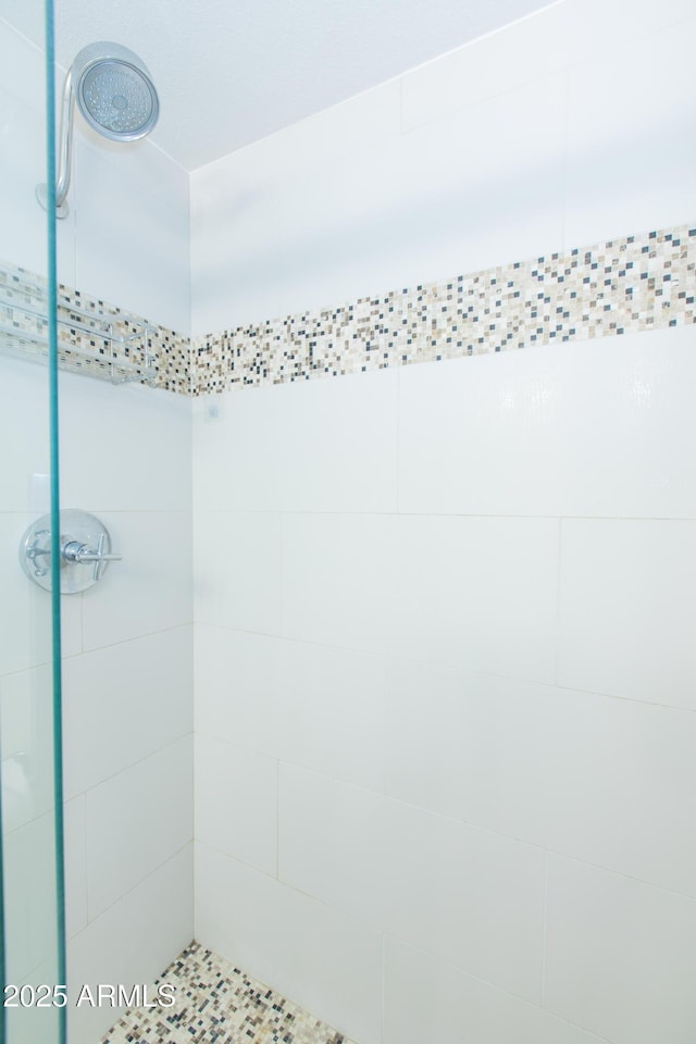 7970 E Camelback Rd Unit 604, Scottsdale, AZ 85251 - bathroom with tiled shower