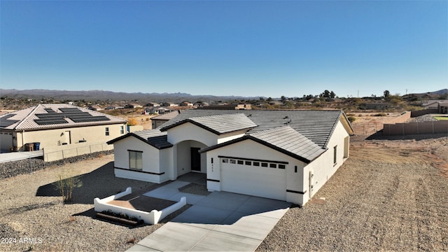 view of front facade featuring a garage