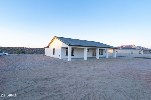 view of front of property