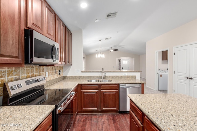 12838 W Desert Mirage Dr, Peoria, AZ 85383 - kitchen featuring visible vents, dark wood-style flooring, a sink, vaulted ceiling, and stainless steel appliances