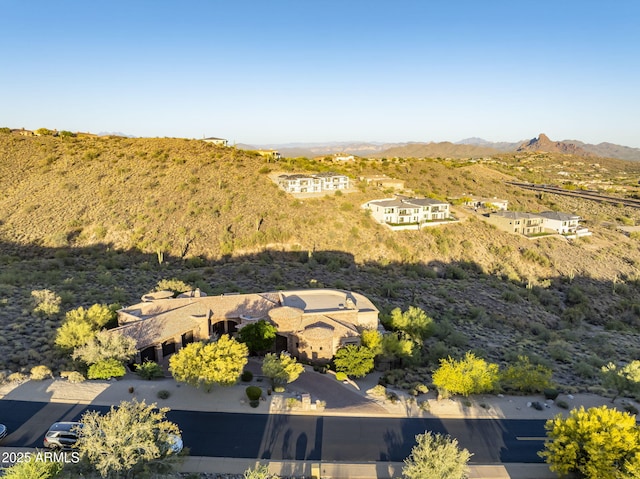 bird's eye view featuring a mountain view