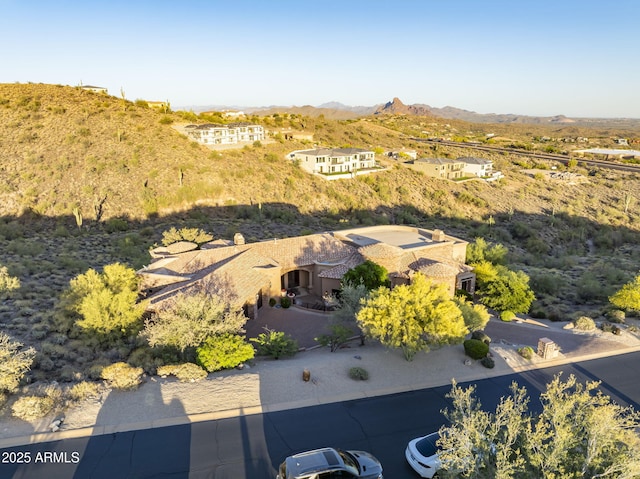 bird's eye view with a mountain view