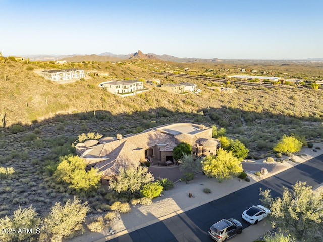 bird's eye view with a mountain view