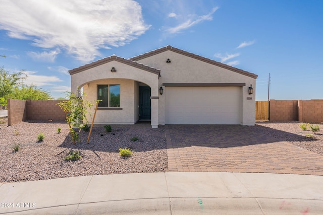 view of front of house featuring a garage