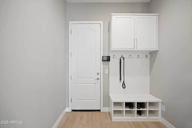 22421 N 34th St, Phoenix, AZ 85050 - mudroom featuring baseboards and light wood-type flooring
