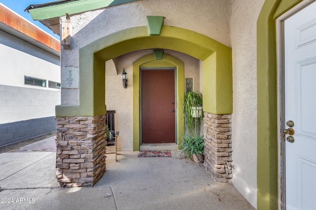 view of property entrance