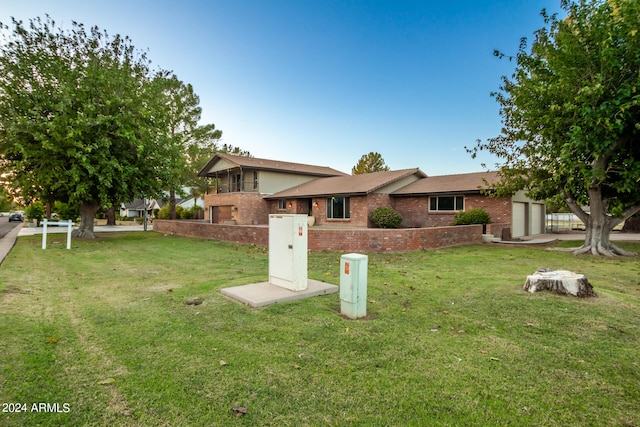 view of yard featuring a garage