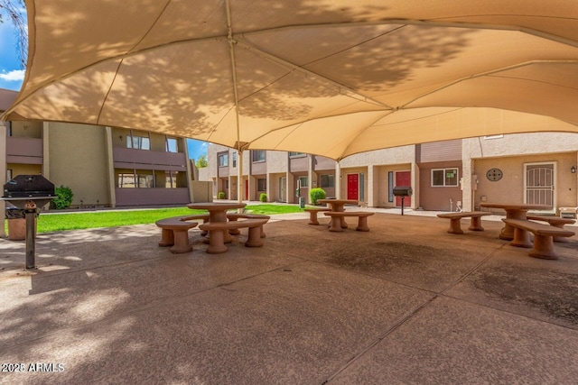 811 W 13th St, Tempe, AZ 85281 - view of patio
